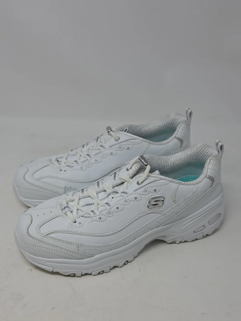 Skechers Women’s White Chunky Lace-Up Sneakers Size 9